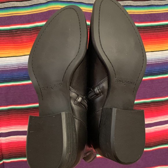 Donald Pliner Riding Boots NWOT - Picture 3 of 7